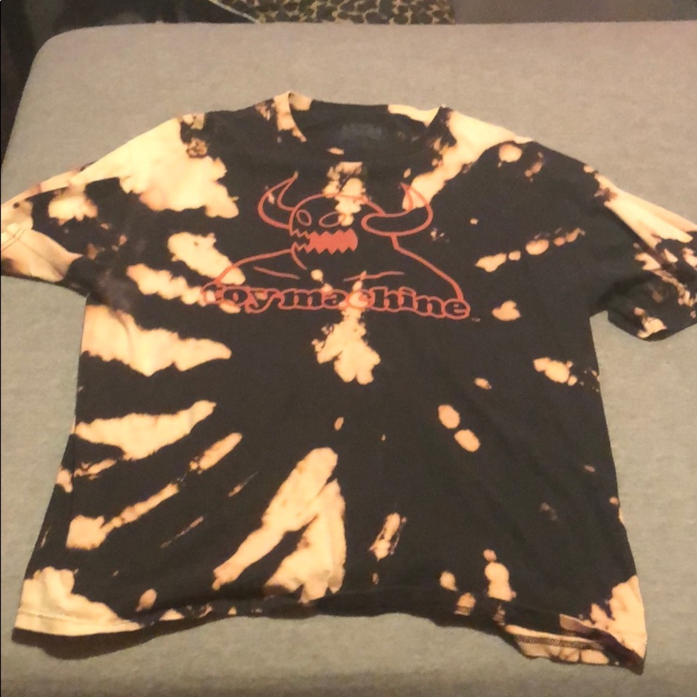 Custom Toy Machine Shirt - RËTRØ